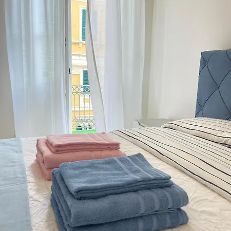 Apartment In The Heart Of *